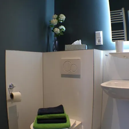 Bed Taste בית הארחה 3*